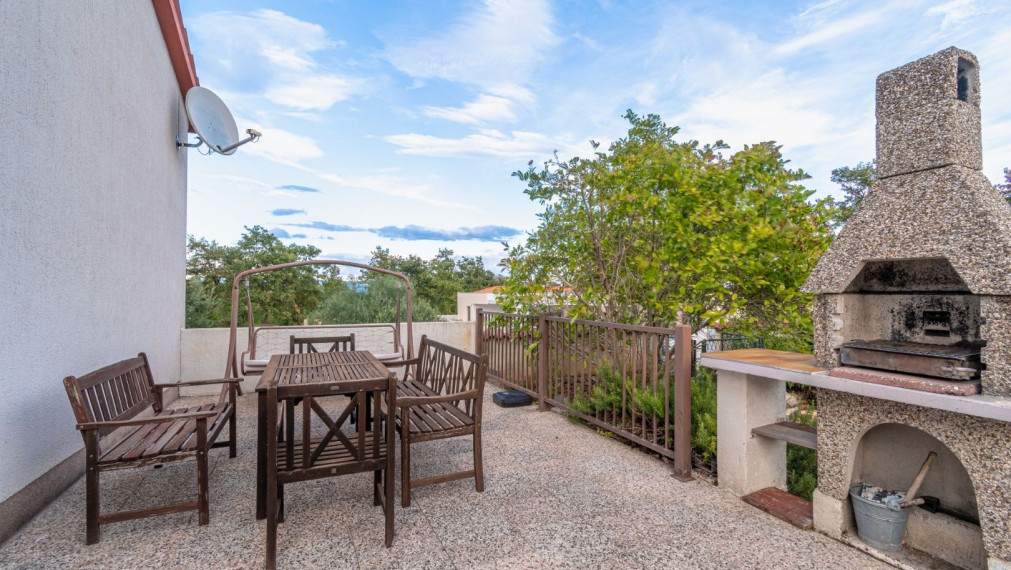 Krásny dvojdom s bazénom a výhľadom na more – Peruški