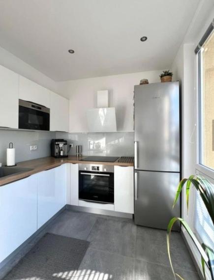 Na prenájom zrekonštruovaný 2i byt, Komárnická ulica