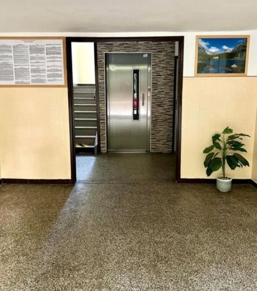 Na prenájom zrekonštruovaný 2i byt, Komárnická ulica