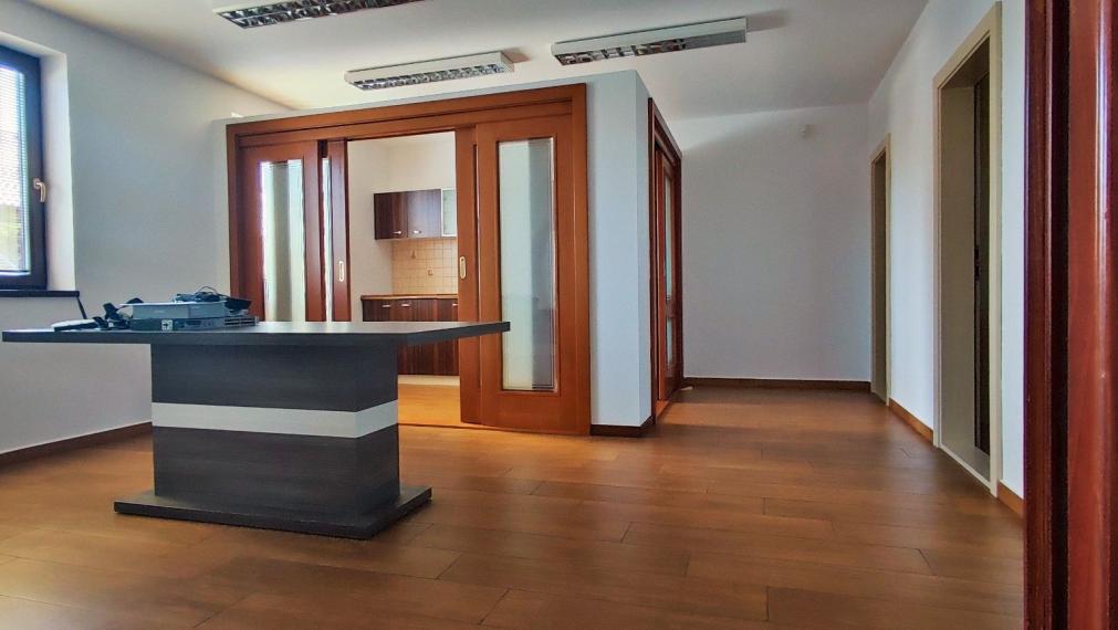 Na prenájom – Kancelárske a obchodné priestory, Biskupická, Bratislava II