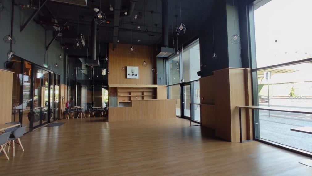 Obchodné priestory vhodné na showroom, EINPARK, Einsteinova-Petržalka