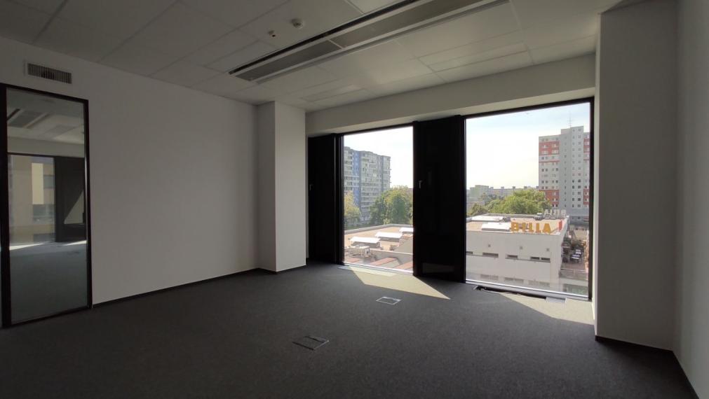 Reprezentatívne kancelárske priestory 169m2, EINPARK, Einsteinova – Petržalka