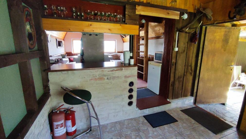 Chata v nádhernom prostredí iba 12 km od Malaciek