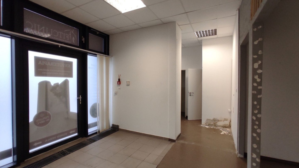 Priestor 300m2 so ZDRAVOTNÍCKYM ŠTANDARDOM, Hotel Bratislava