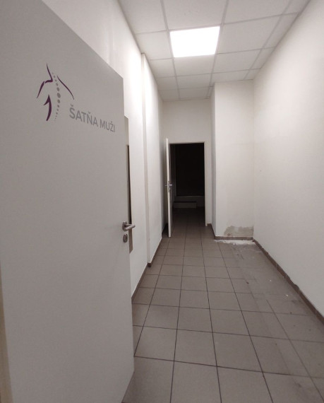 Priestor 300m2 so ZDRAVOTNÍCKYM ŠTANDARDOM, Hotel Bratislava