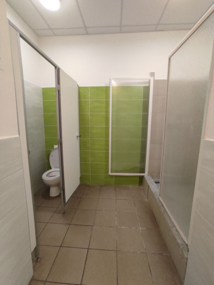 Priestor 300m2 so ZDRAVOTNÍCKYM ŠTANDARDOM, Hotel Bratislava