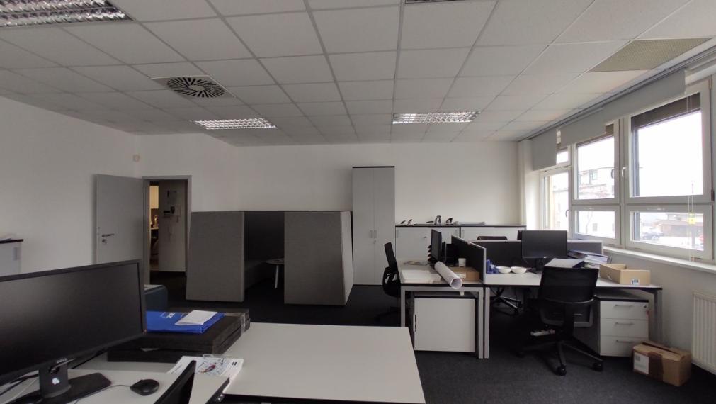 Administratívny celok 4 kancelárií 200m2, s terasou a parkovaním, Račianska ulica, BA3