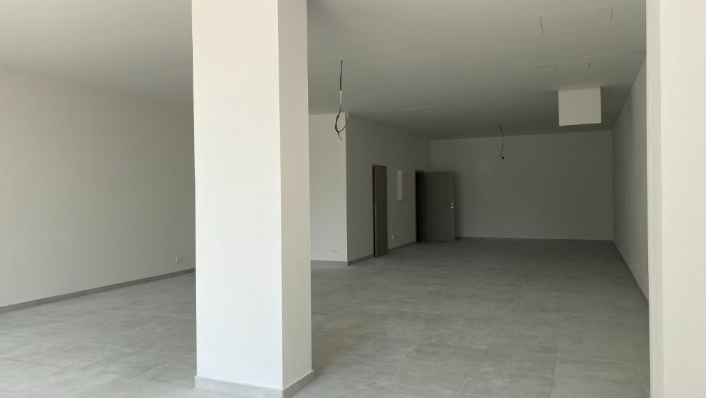 Novostavba obchodného priestoru 119,1 m2  v Petržalke na prenájom