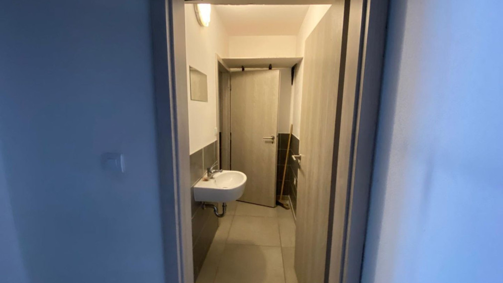 Novostavba obchodného priestoru 119,1 m2  v Petržalke na prenájom