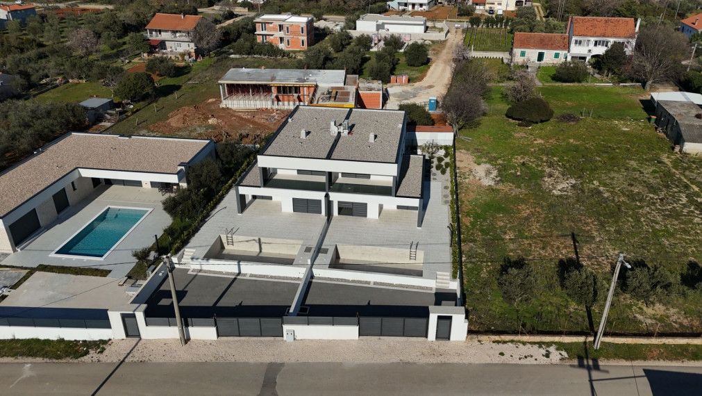 Moderný dom v pokojnom prostredí, Debeljak, Sukošan, 230 m², dom A