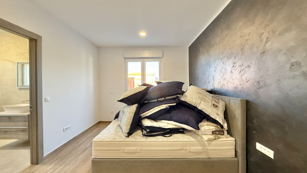 Moderný dom v pokojnom prostredí, Debeljak, Sukošan, 230 m², dom A