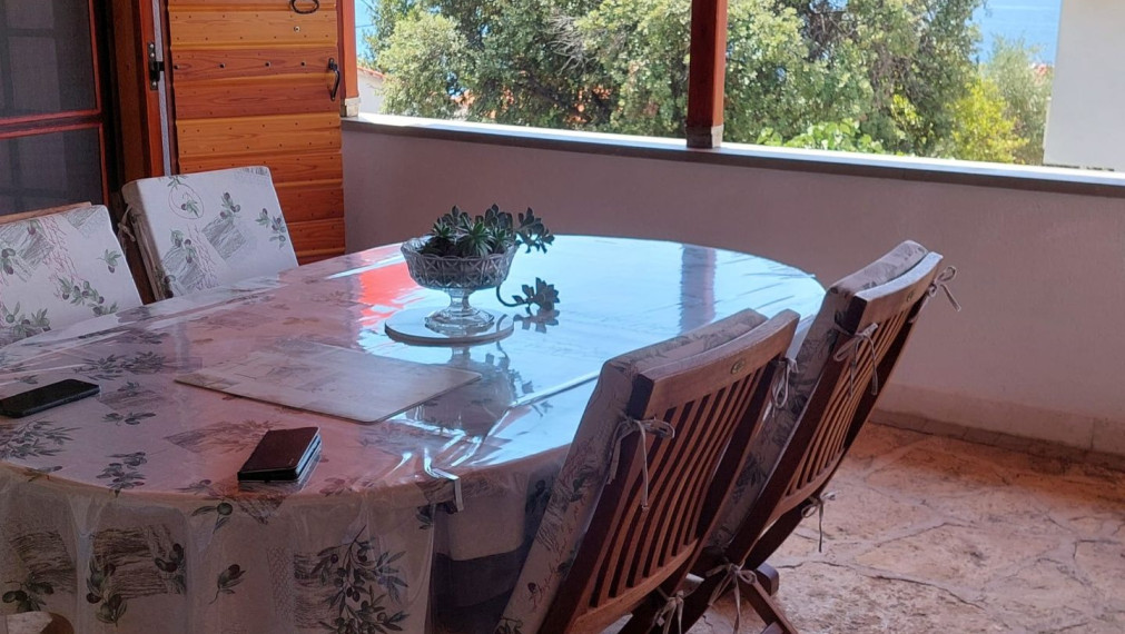 Trogir, Seget Vranjica – Vila s 3 apartmánmi