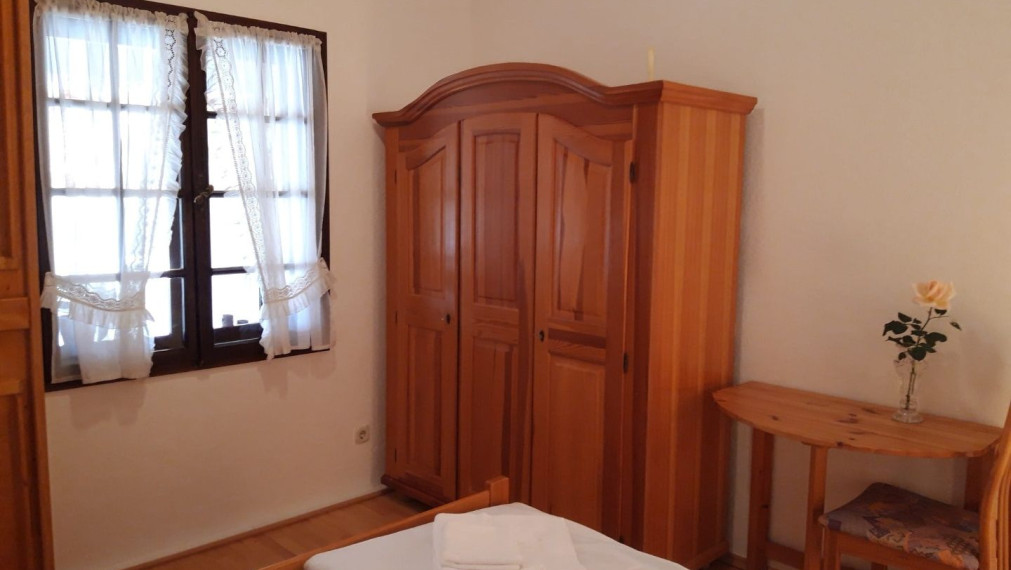 Trogir, Seget Vranjica – Vila s 3 apartmánmi