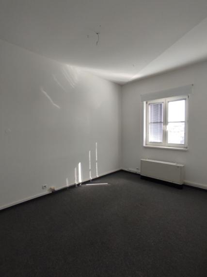 Kancelársky celok v reprezentatívnom historickom objekte v centre, 193,8 m2