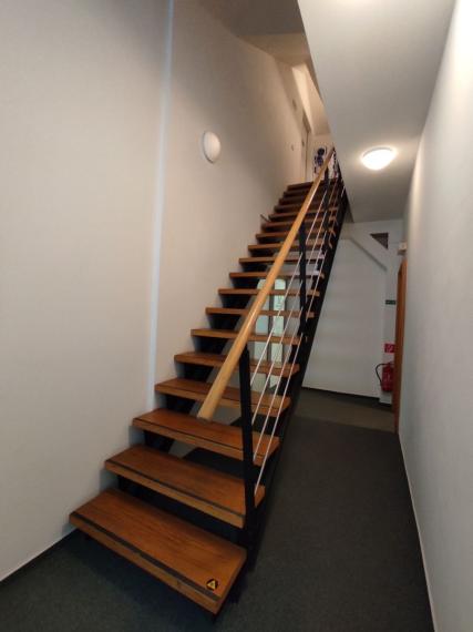 Kancelársky celok v reprezentatívnom historickom objekte v centre, 125 m2