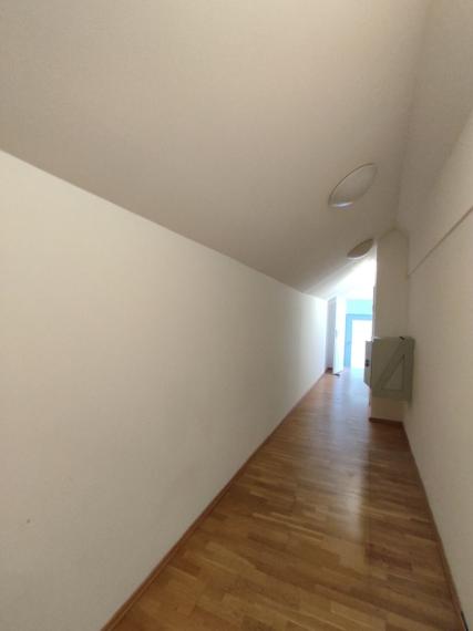 Kancelársky celok v reprezentatívnom historickom objekte v centre, 125 m2