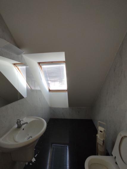 Kancelársky celok v reprezentatívnom historickom objekte v centre, 125 m2