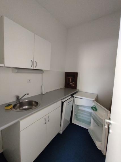 Kancelársky celok v reprezentatívnom historickom objekte v centre, 125 m2