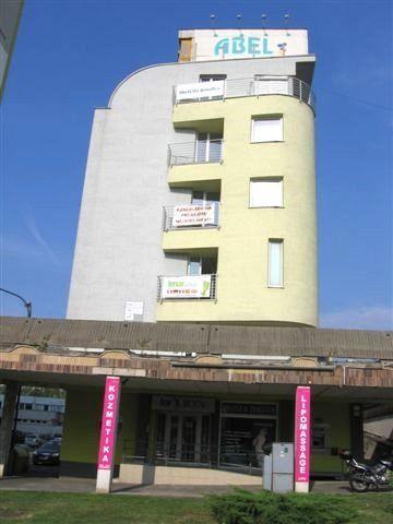 Kancelárske priestory v Petržalke  na prenájom