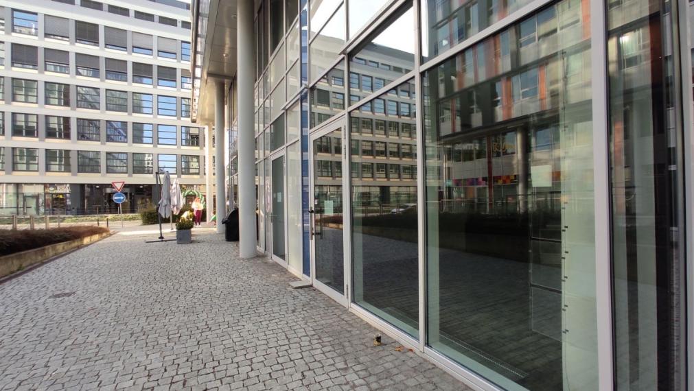 Obchodné priestory v Apollo BC 2, Prievozská-Ružinov