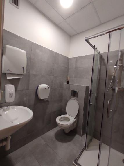 Holiday Inn Bajkalská - Priestory vhodné na fyzio, masáže, kliniku s parkovaním, BAII, 394m2