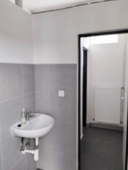 Samostatný oplotený objekt 2100 m2 Devínska Nová Ves