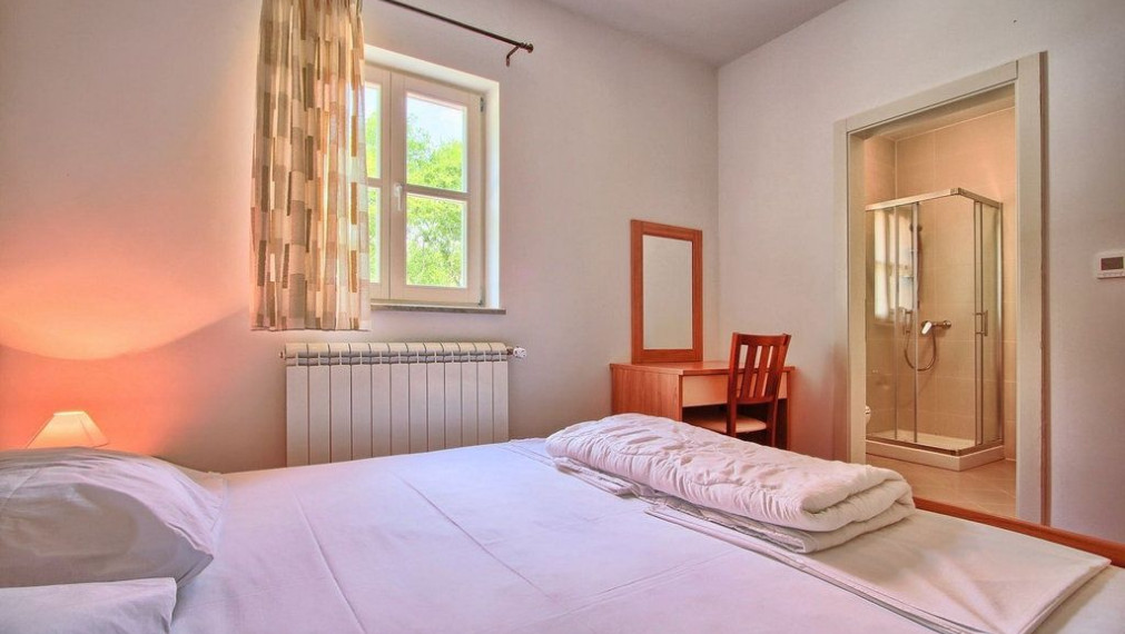 Vila v pokojnom prostredí nad zálivom Raška