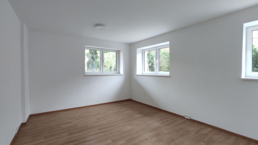 BEZ PROVIZIE Rodinný dom vhodný na administratívu Podunajské Biskupice