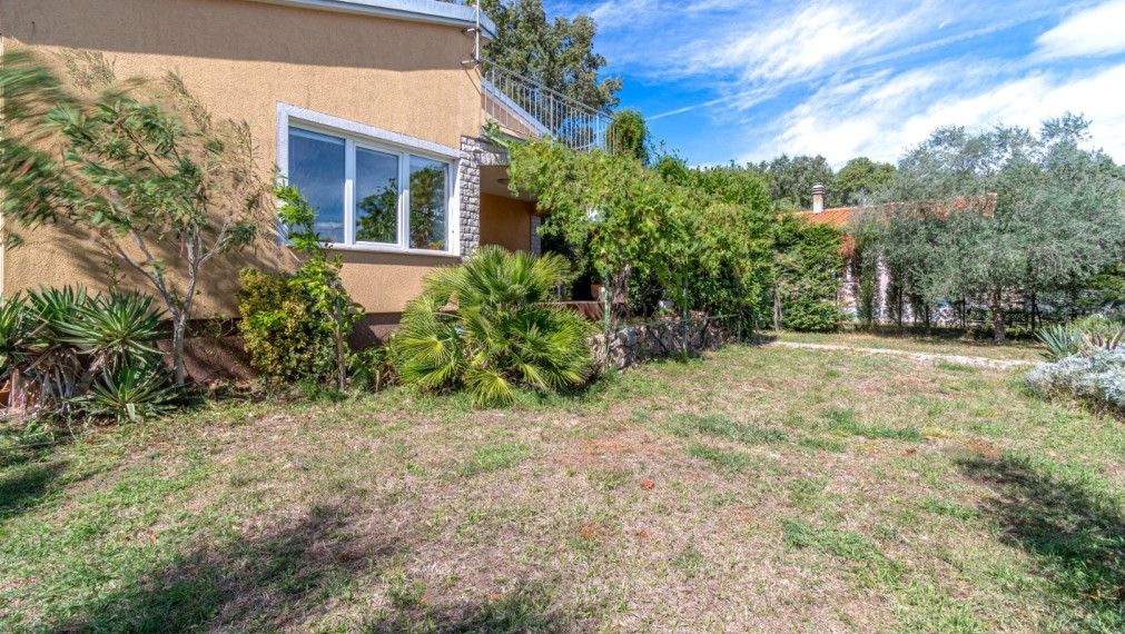 Dom vo Valture len 1 km od mora na predaj