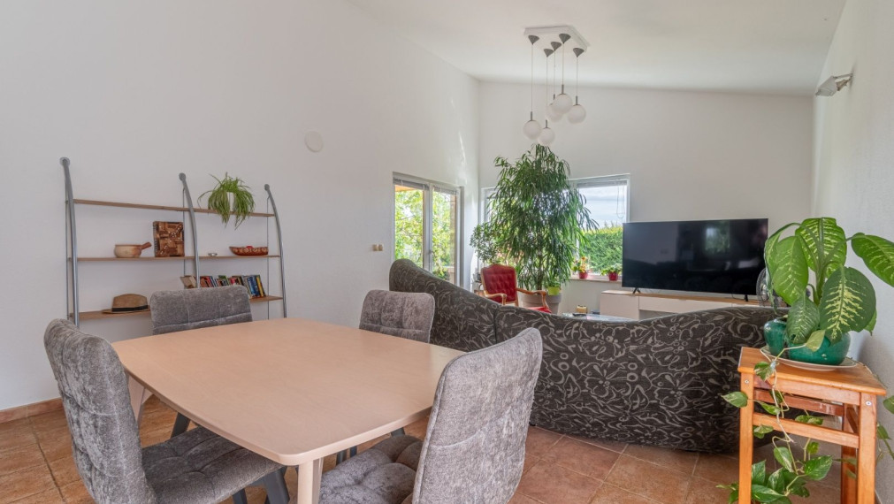 Dom vo Valture len 1 km od mora na predaj