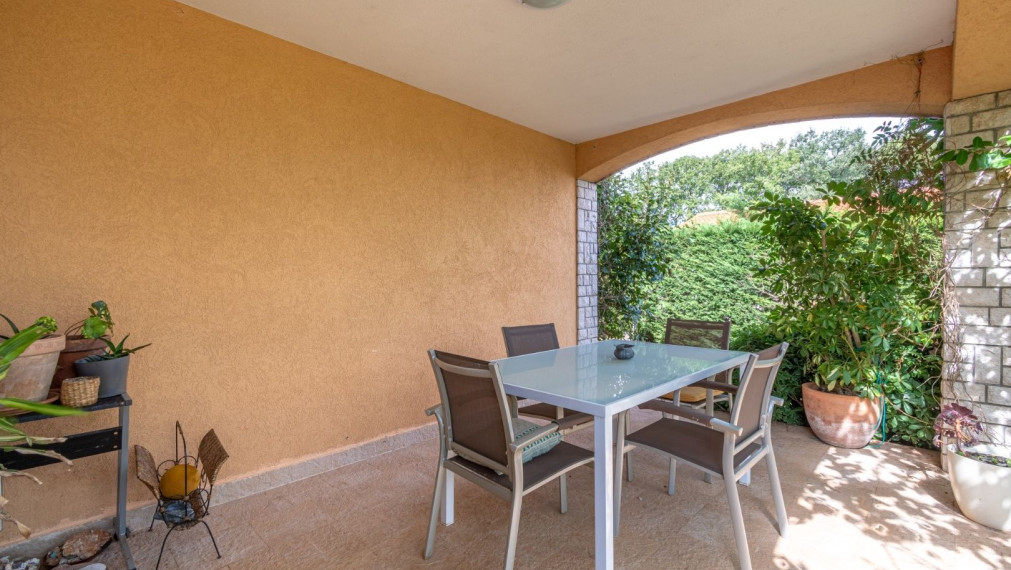 Dom vo Valture len 1 km od mora na predaj