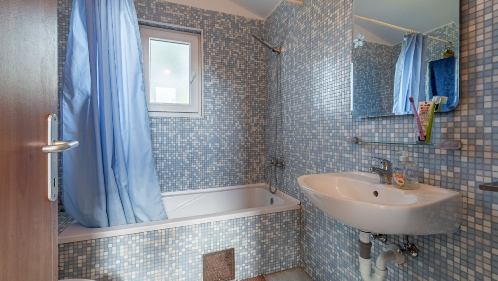 Dom vo Valture len 1 km od mora na predaj