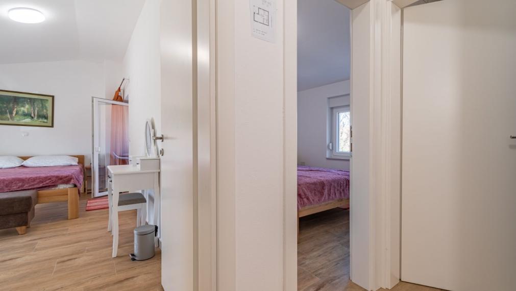 ISTRIA, TINJAN – Dvojdom s bazénom INVESTIČNÁ PRÍLEŽITOSŤ