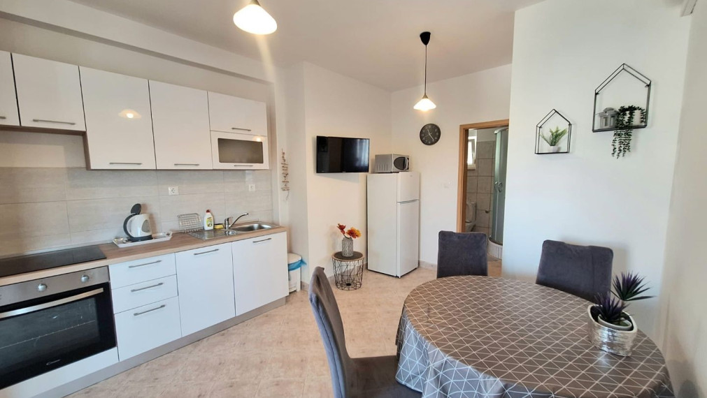 Dom v zátoke Lozica na predaj