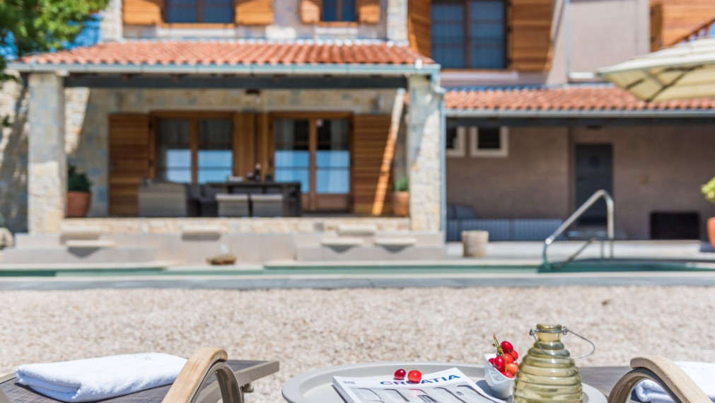 Dom s bazénom a záhradou, Martinska – Šibenik