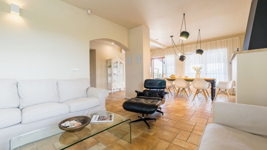 Dom s bazénom a záhradou, Martinska – Šibenik