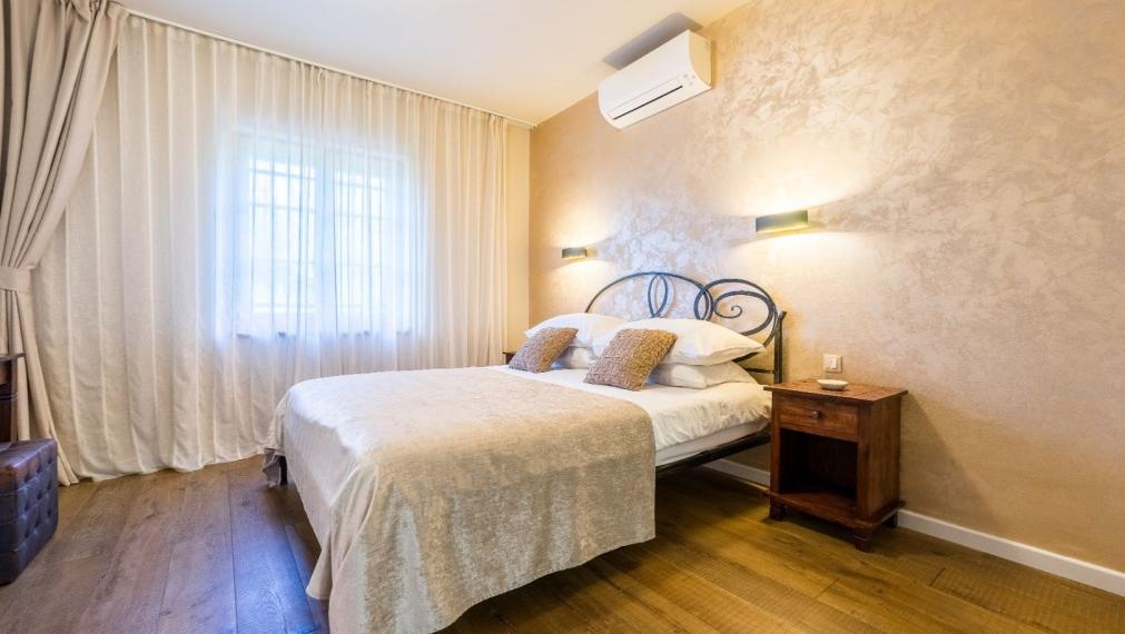 Dom s bazénom a záhradou, Martinska – Šibenik