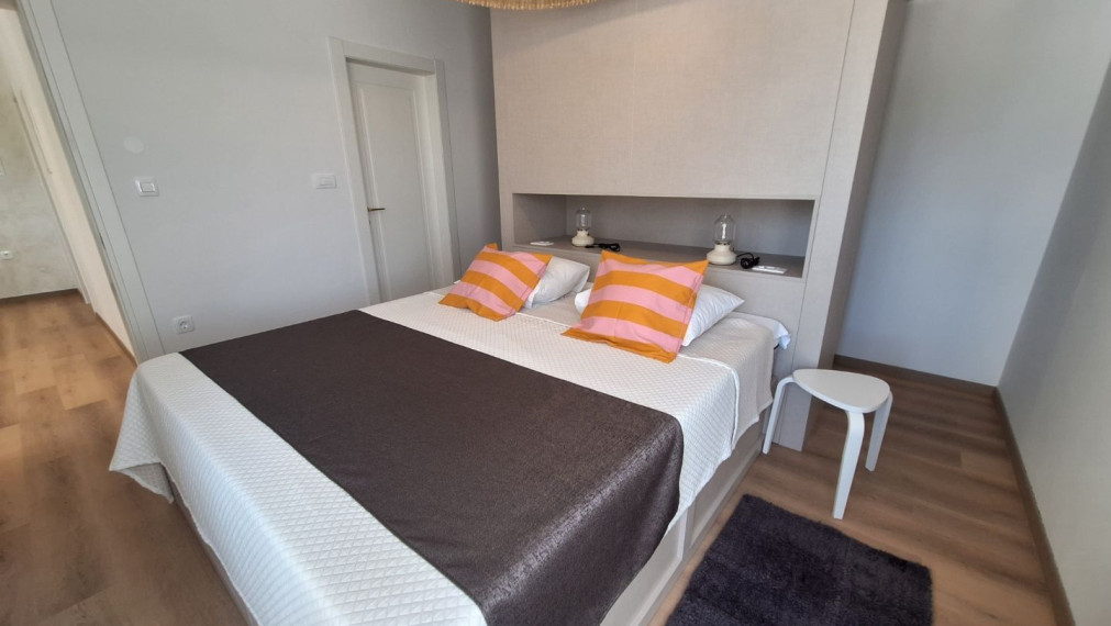 Vila s bazénom, 4 spálne, novostavba – oblasť Šibenik