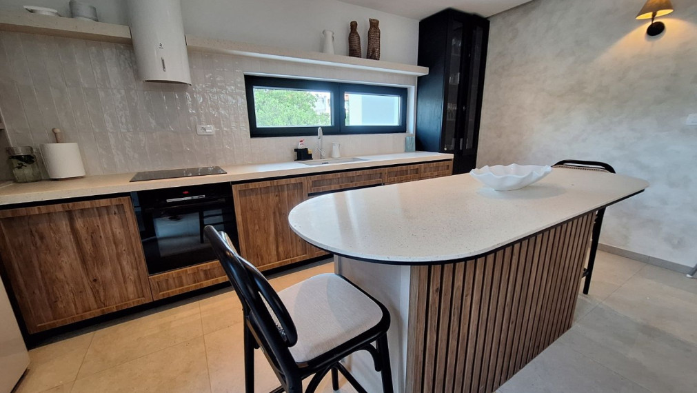 Vila s bazénom, 4 spálne, novostavba – oblasť Šibenik