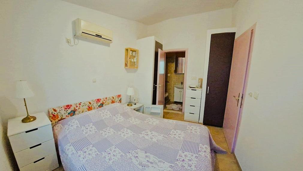 Priestranný apartmán s dvoma spálňami a výhľadom na more, Račišće, ostrov Korčula