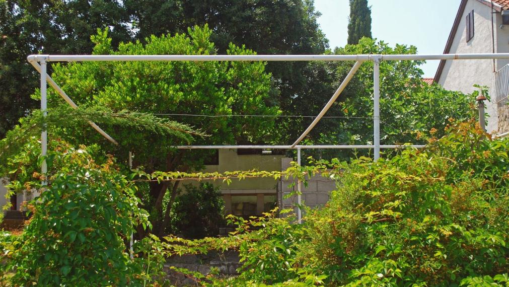 Pôvabný dom s dvomi terasami v srdci Visu, blízko pláže