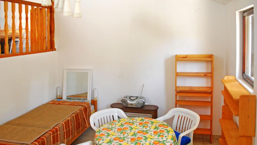 Pôvabný dom s dvomi terasami v srdci Visu, blízko pláže