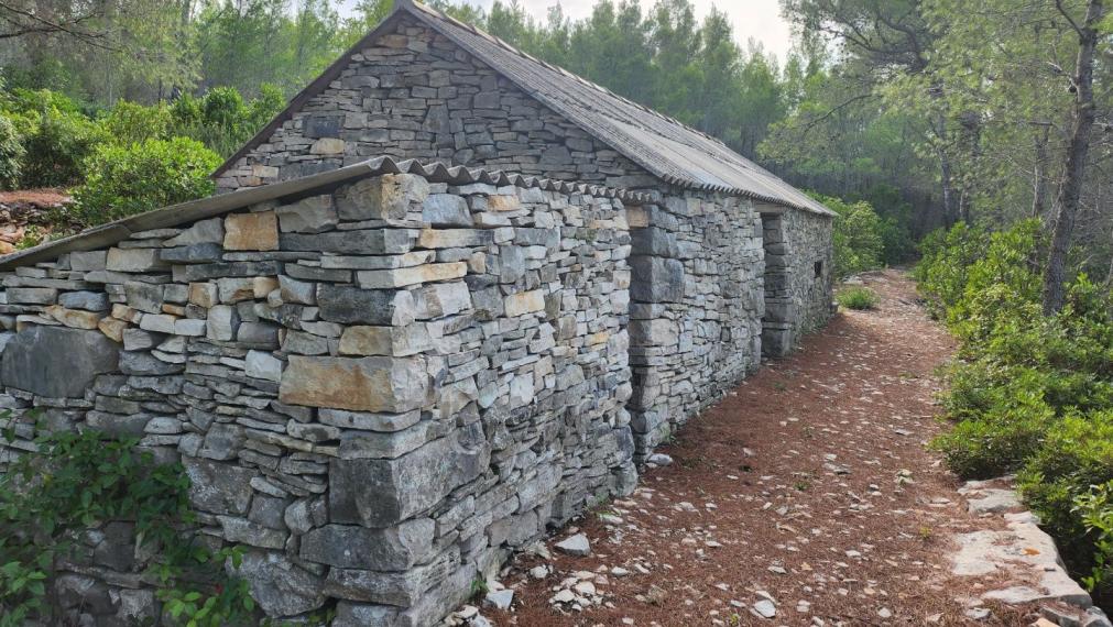 Pozemok s nehnuteľnosťou a výhľadom na more, Prigradica, ostrov Korčula