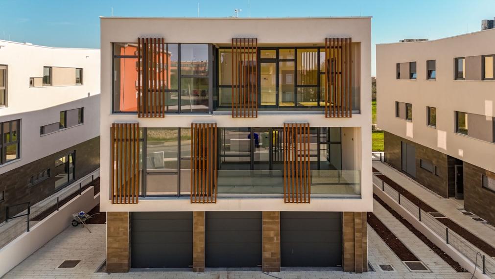 Moderný nový rezidenčný komplex v Gripole, Rovinj