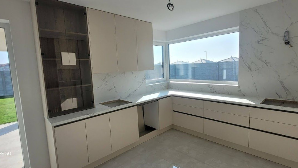 Nadštandardná novostavba 4 izbový bungalov hneď k nasťahovaniu