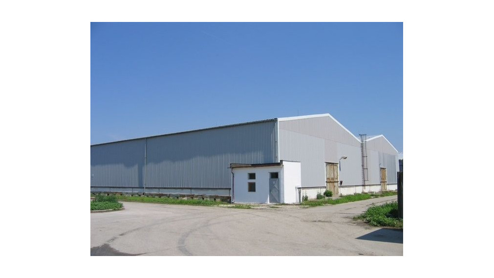 Skladová hala 3900 m2 na prenájom Trnava, Zavar