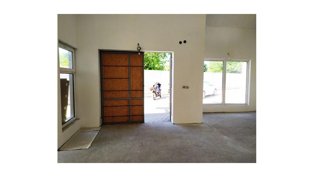 Výrobno-skladový objekt s administratívou na predaj