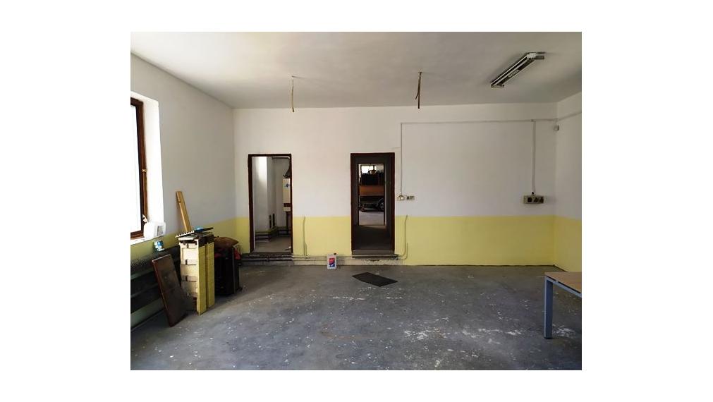 Výrobno-skladový objekt s administratívou na predaj