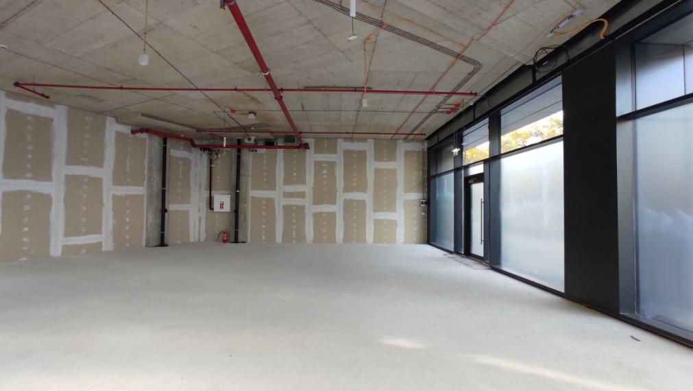 Lukratívne obchodné priestory v Apollo NIVY, Prievozská-Ružinov