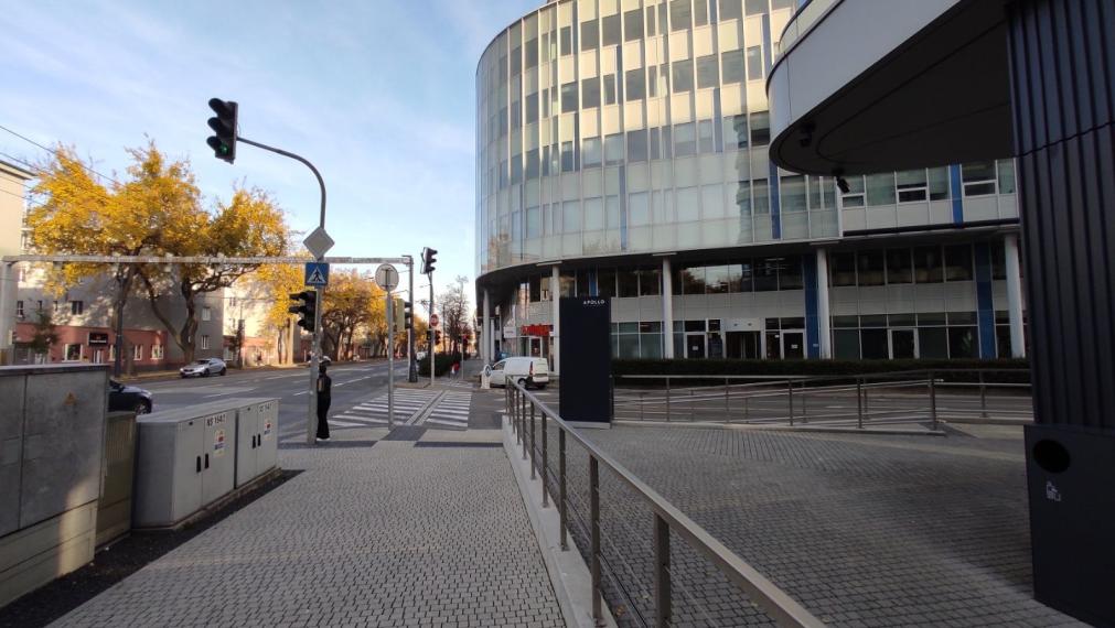 Lukratívne obchodné priestory v Apollo NIVY, Prievozská-Ružinov